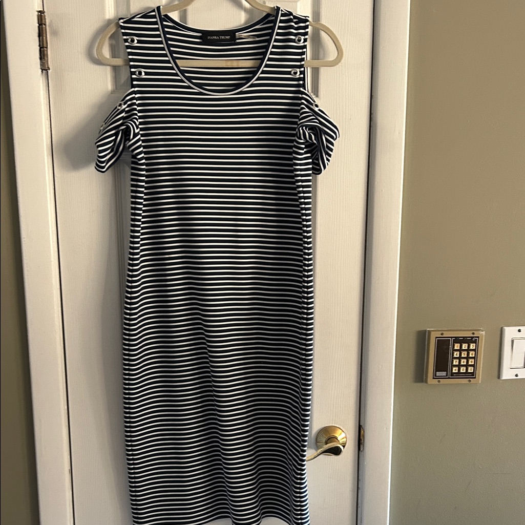 Ivanka Trump Womens Knit Striped Crew Neck Cold Shoulder Midi Dress Size S/P